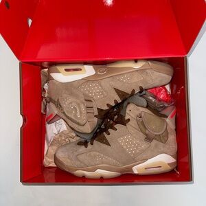 Jordan Athletic Shoes in Tan and Brown